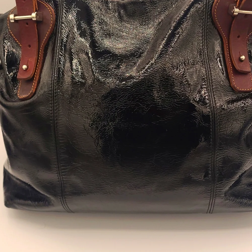 Pauric Sweeney Patent Leather Shoulder Bag. Made in Italy - Picture 10 of 11